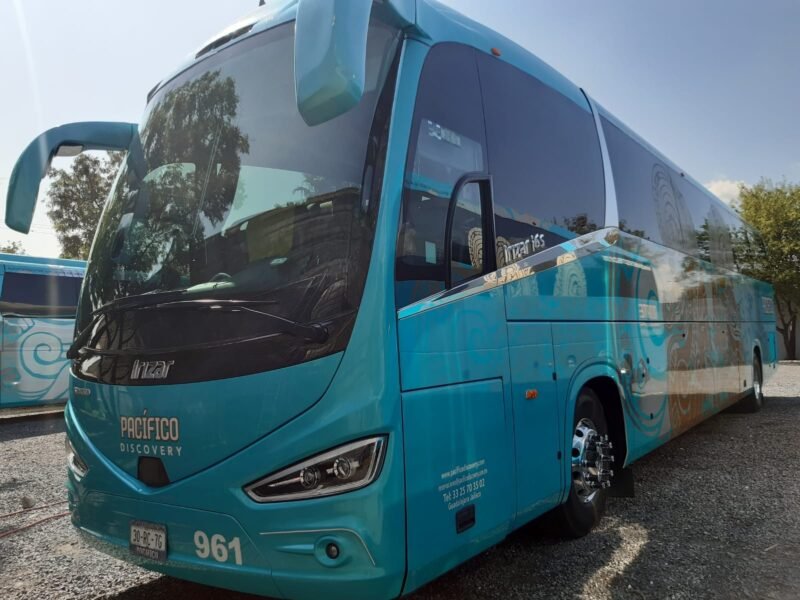Autobus Irizar i6