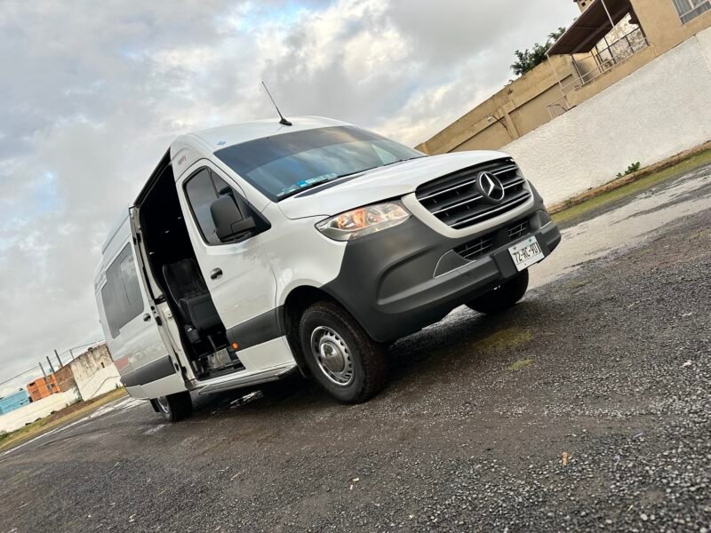 Mercedes-Benz Pasaje