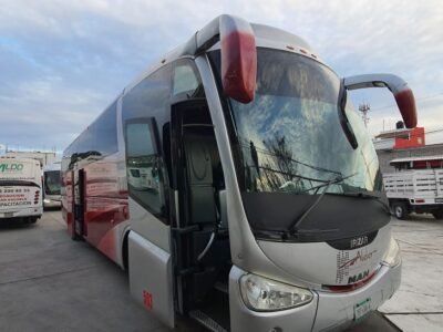 Autobus Irizar PB
